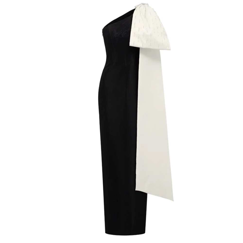 Elegant Black and White Strapless Dress